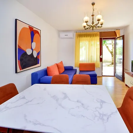 Domenica By Interhome شقة