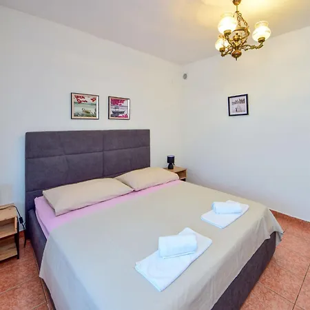 Domenica By Interhome Apartman